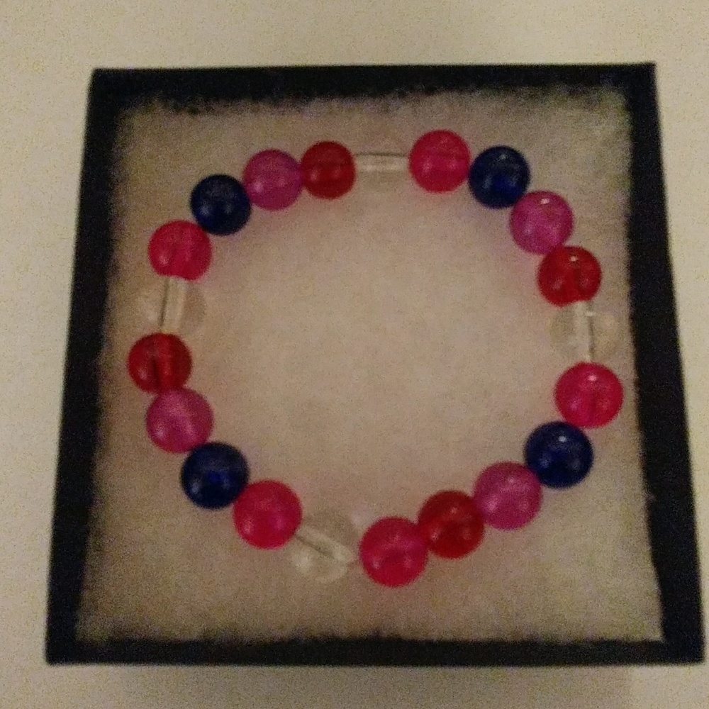 🔥CLEARANCE! Rainbow Crystal Bracelet - Picture 2 of 8